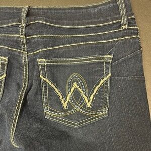 8. Wrangler size 9/10